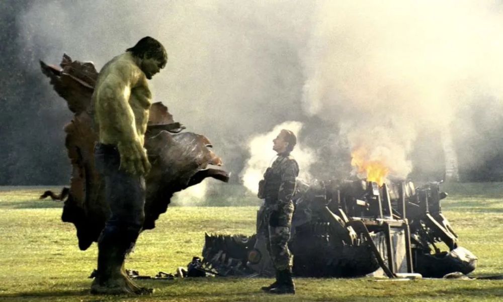 Fans have begun to suggest that Marvel get a "three generations of Hulk in the same frame"!