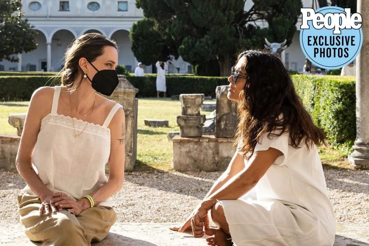 Angelina Jolie's new film 'Without Blood' releases stills and set photos | FMV6